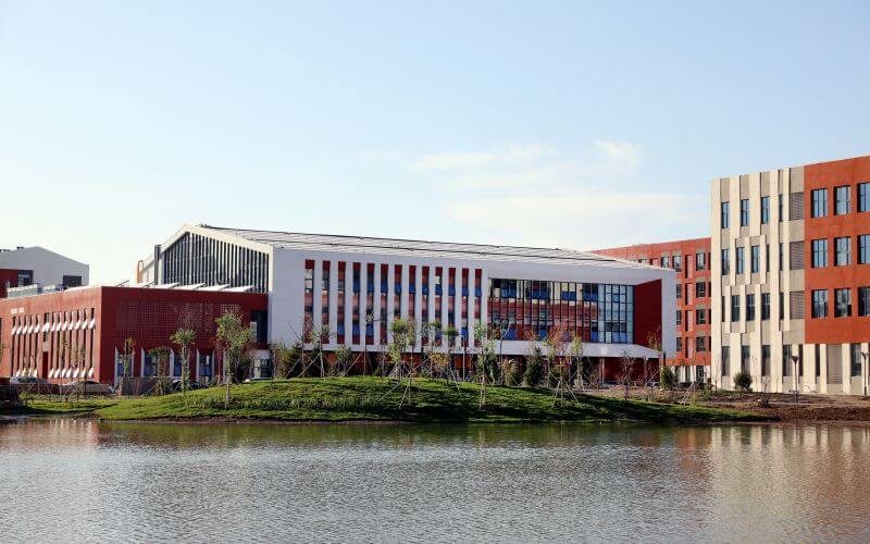 石家庄信息工程职业学院