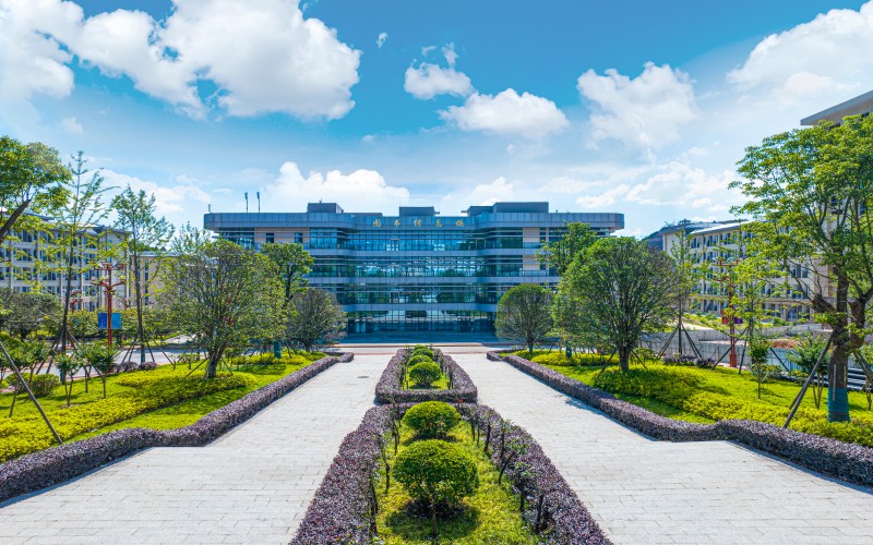 黔东南理工职业学院