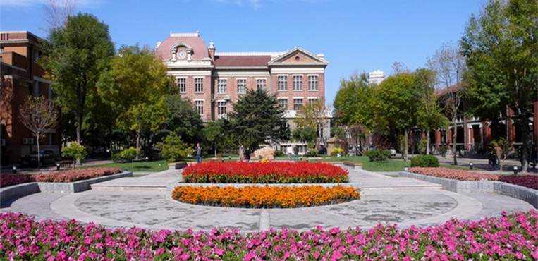 天津外国语大学